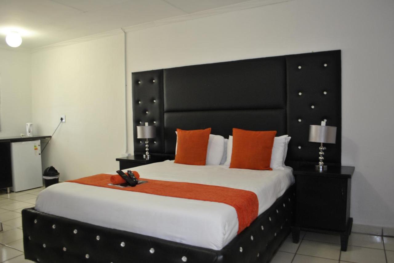 Lapologa Bed & Breakfast Tzaneen Exterior photo